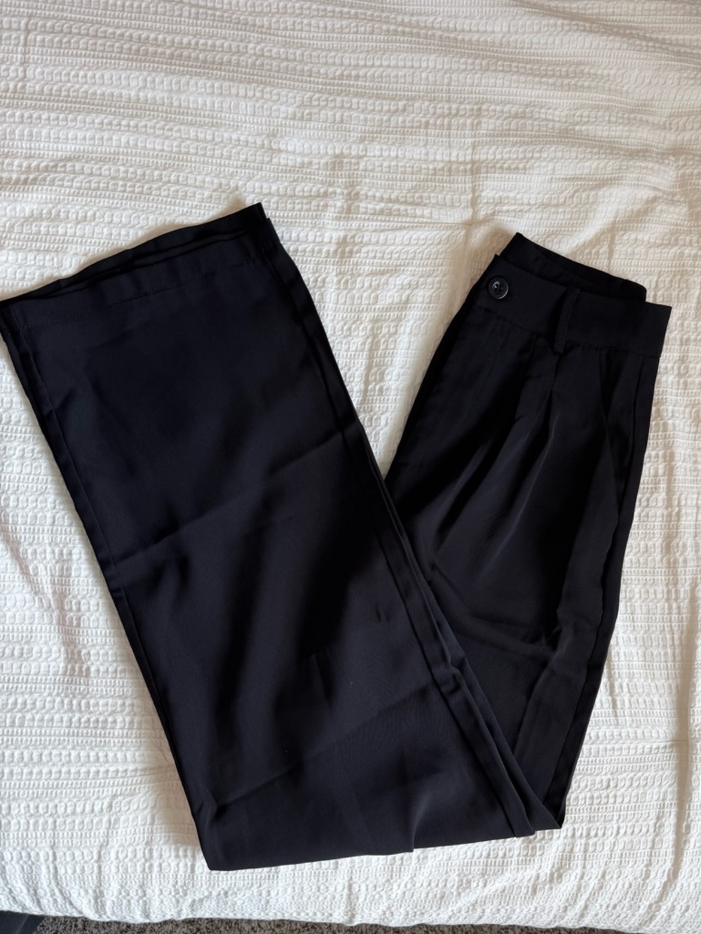 SHEIN Black Pleated Wide-Leg Trousers